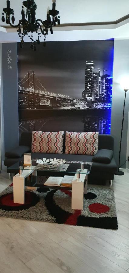 Apartamenty Sofija Deluxe Centrum ジェロナ・グラ エクステリア 写真