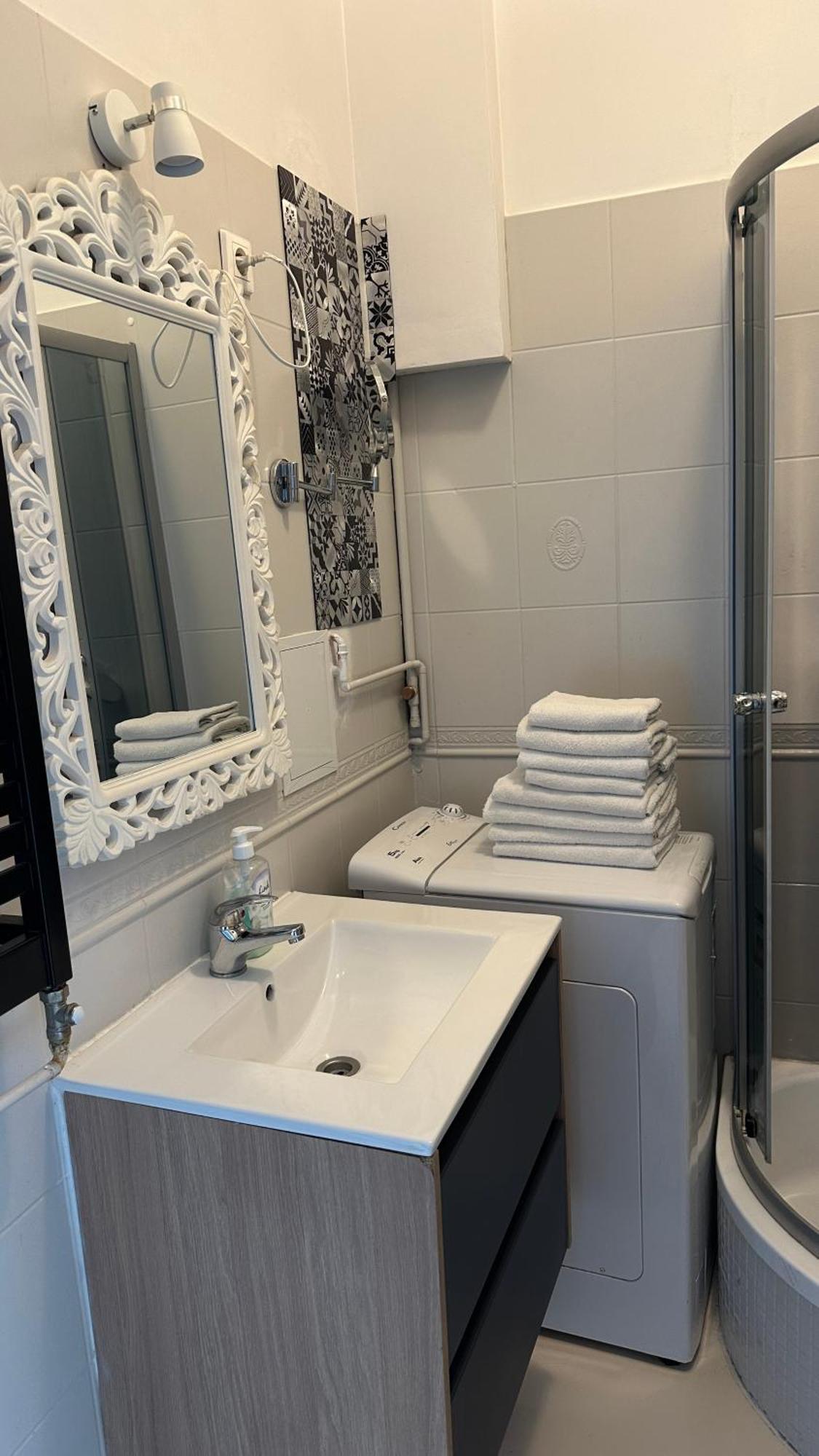 Apartamenty Sofija Deluxe Centrum ジェロナ・グラ エクステリア 写真