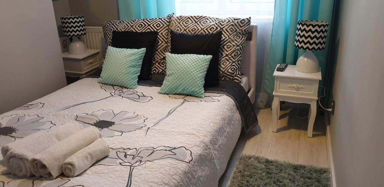 Apartamenty Sofija Deluxe Centrum ジェロナ・グラ エクステリア 写真